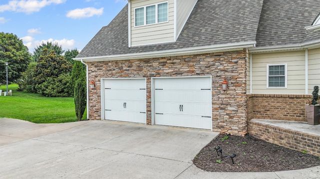 1099 Toni Lane, Forest, VA 24551