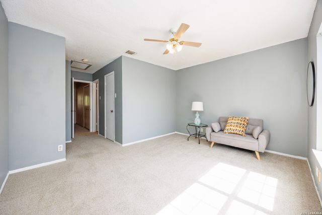 1825 Garys Park, San Antonio, TX 78247