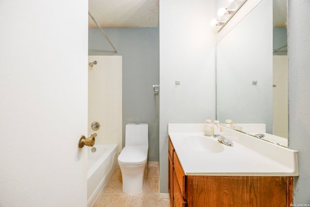 1825 Garys Park, San Antonio, TX 78247