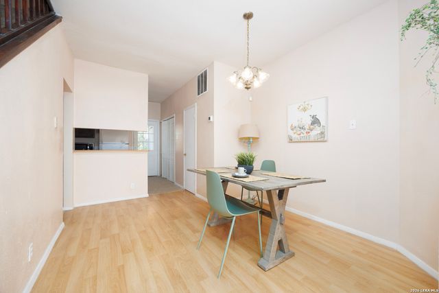 1825 Garys Park, San Antonio, TX 78247