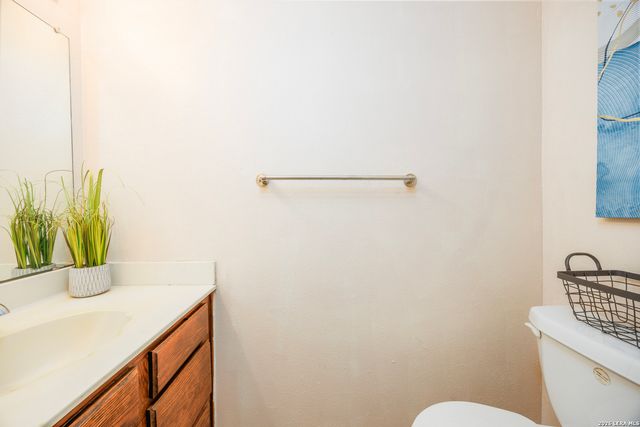 1825 Garys Park, San Antonio, TX 78247