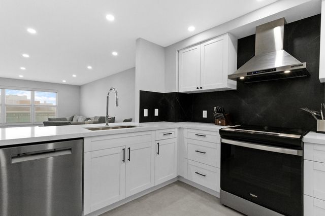 3900 Galt Ocean Drive 2114, Fort Lauderdale, FL 33308