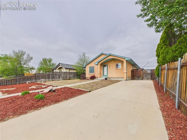 1613 E 19th Street, Pueblo, CO 81001