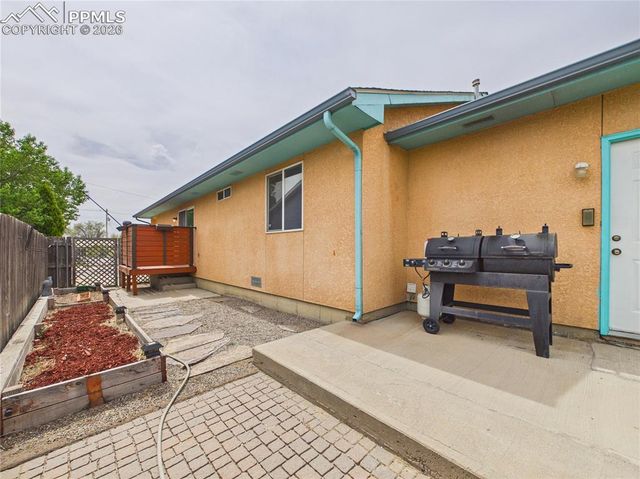1613 E 19th Street, Pueblo, CO 81001