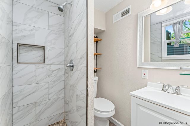 1818 CHEYENNE PL, Cheyenne, WY 82001