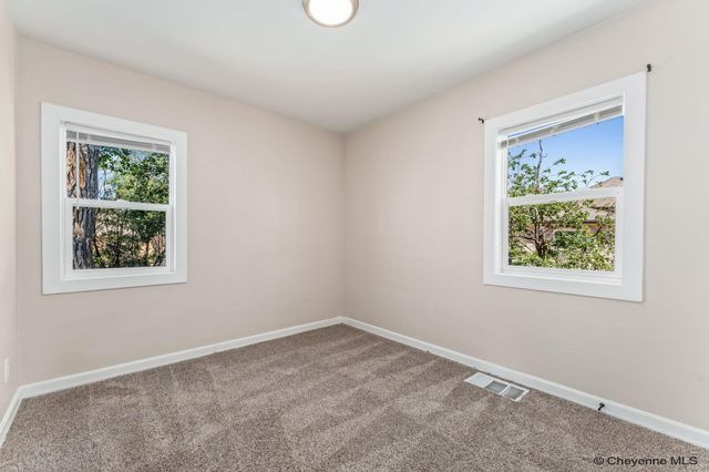 1818 CHEYENNE PL, Cheyenne, WY 82001