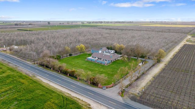 27387 Rd 100, Visalia, CA 93277