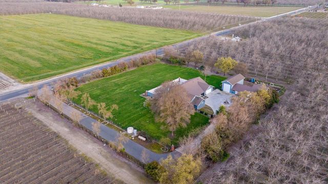 27387 Rd 100, Visalia, CA 93277