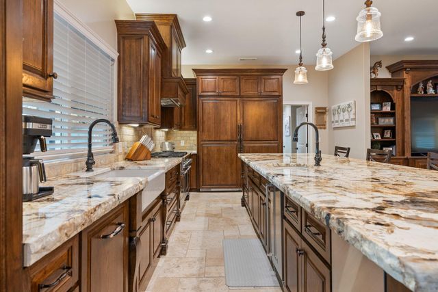 27387 Rd 100, Visalia, CA 93277