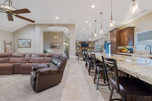 27387 Rd 100, Visalia, CA 93277