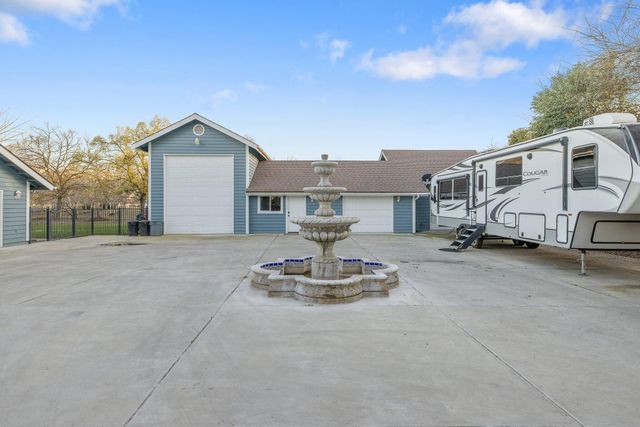 27387 Rd 100, Visalia, CA 93277