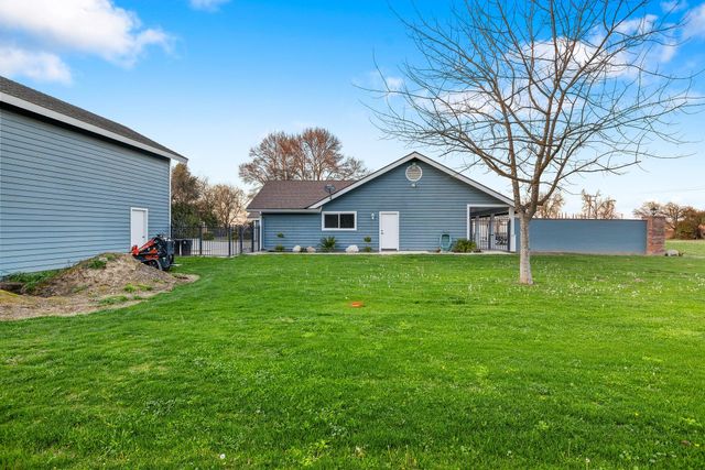 27387 Rd 100, Visalia, CA 93277