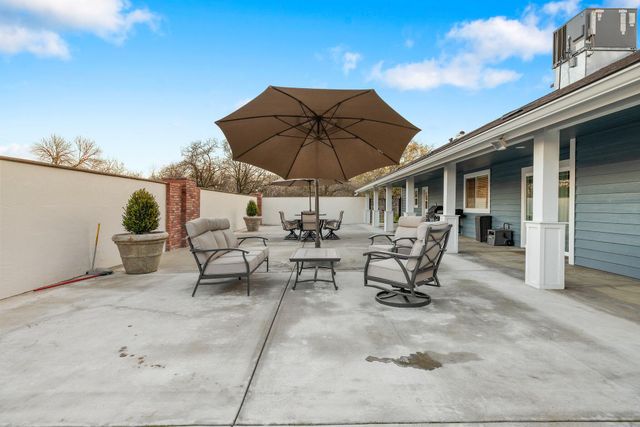 27387 Rd 100, Visalia, CA 93277