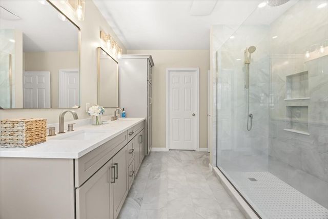 2 Boulder Rd, Bourne, MA 02532