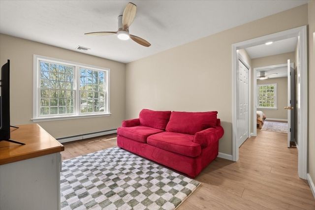2 Boulder Rd, Bourne, MA 02532