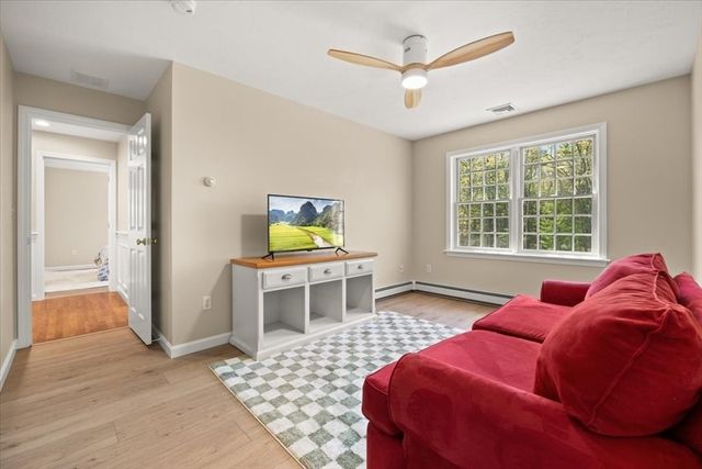 2 Boulder Rd, Bourne, MA 02532