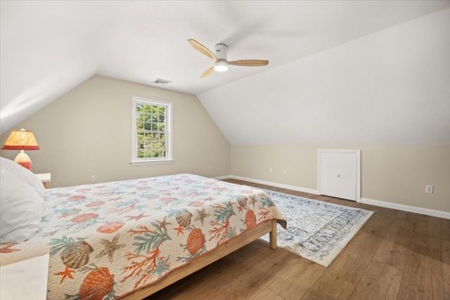 2 Boulder Rd, Bourne, MA 02532