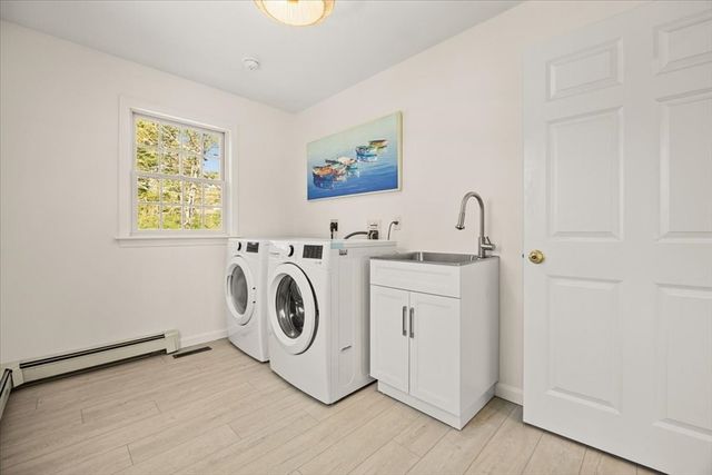 2 Boulder Rd, Bourne, MA 02532