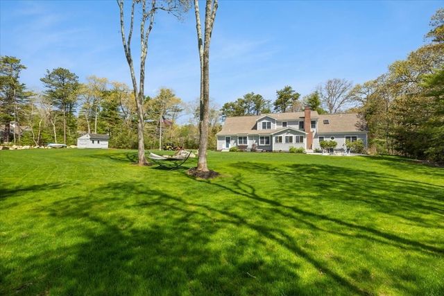 2 Boulder Rd, Bourne, MA 02532