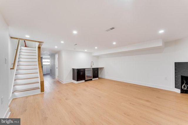 219 JEFFERSON ST NW, Washington, DC 20011