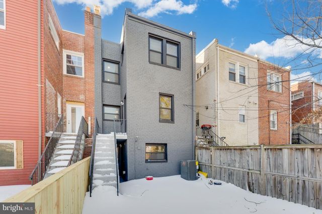 219 JEFFERSON ST NW, Washington, DC 20011