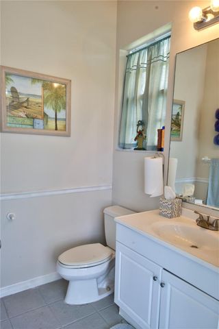 5725 WEDGEFIELD DRIVE, Zephyrhills, FL 33541