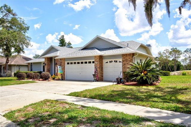 5725 WEDGEFIELD DRIVE, Zephyrhills, FL 33541