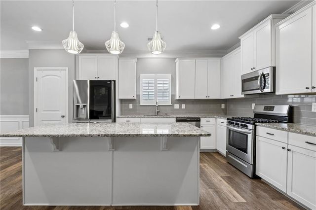 5458 Sycamore Creek Way, Sugar Hill, GA 30518