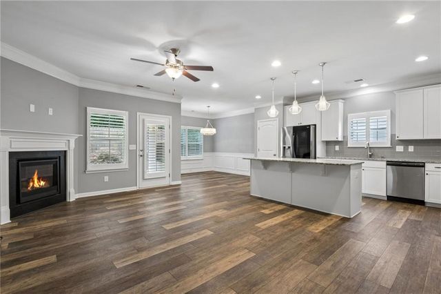 5458 Sycamore Creek Way, Sugar Hill, GA 30518