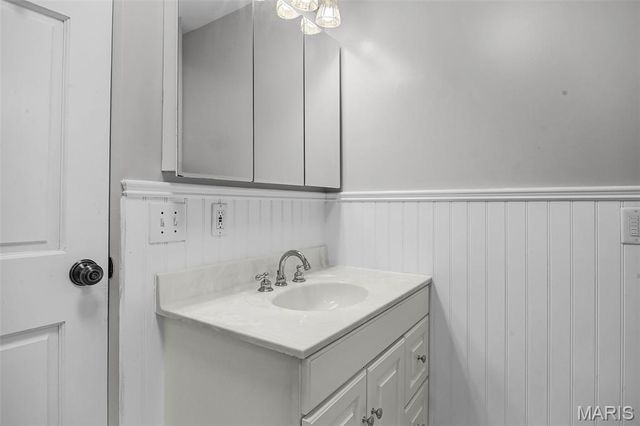 5102 Fosterburg Road, Alton, IL 62002