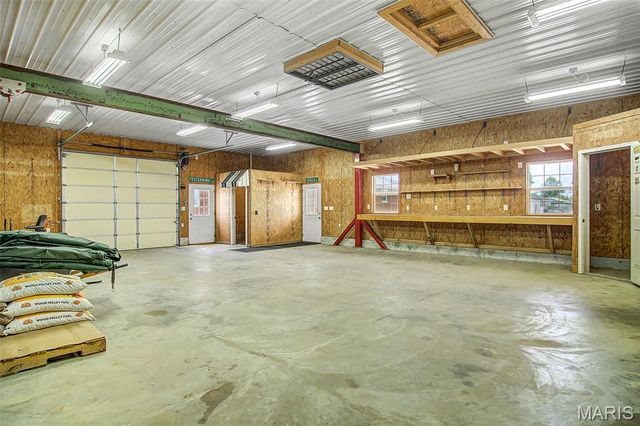 5102 Fosterburg Road, Alton, IL 62002