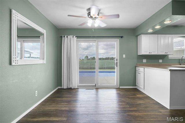 5102 Fosterburg Road, Alton, IL 62002