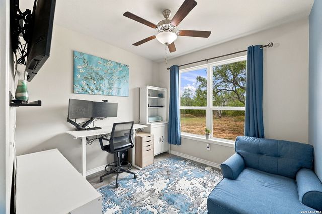 351 Private Road 6623, Devine, TX 78016
