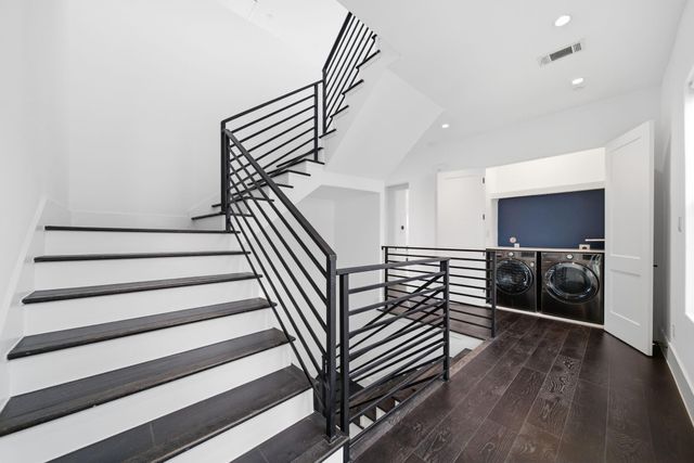 327 E 2nd Street, Houston, TX 77007