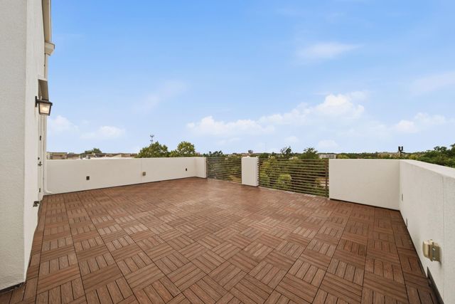 327 E 2nd Street, Houston, TX 77007