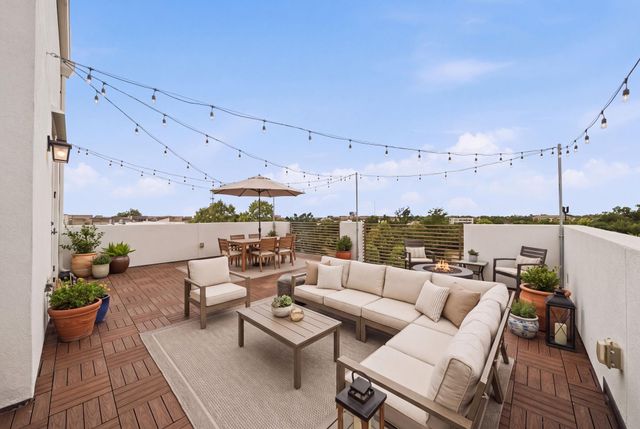 327 E 2nd Street, Houston, TX 77007