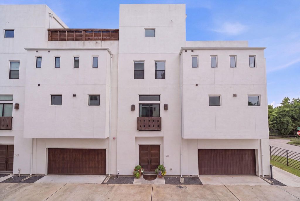 327 E 2nd Street, Houston, TX 77007