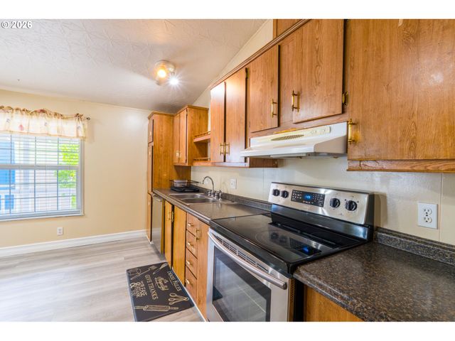 1949 Se PALMQUIST Rd 66, Gresham, OR 97080