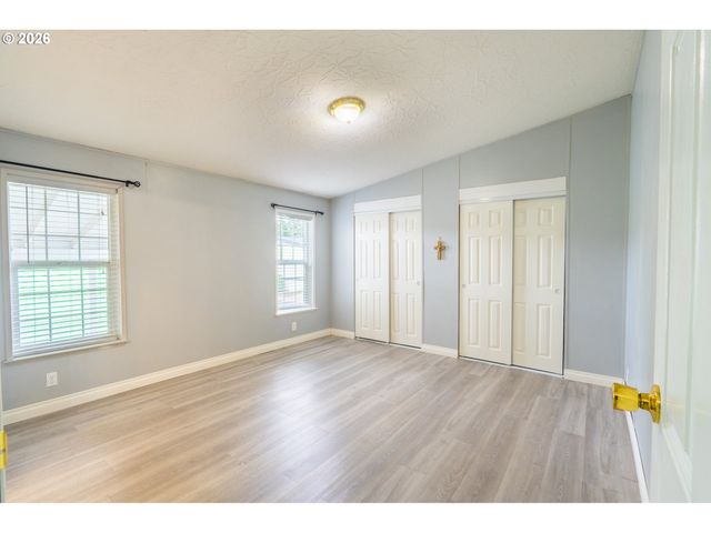 1949 Se PALMQUIST Rd 66, Gresham, OR 97080