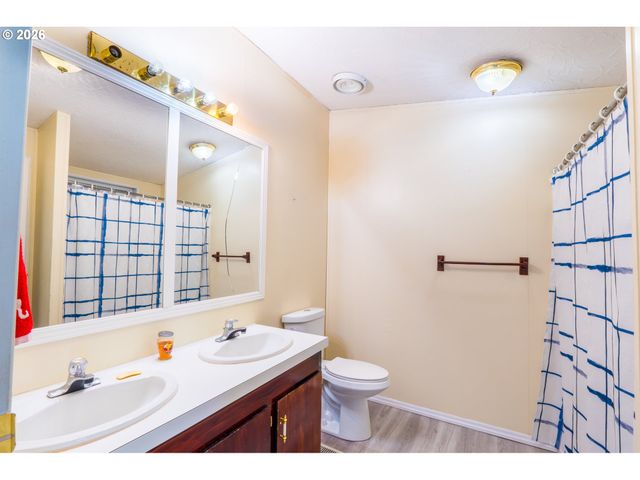 1949 Se PALMQUIST Rd 66, Gresham, OR 97080