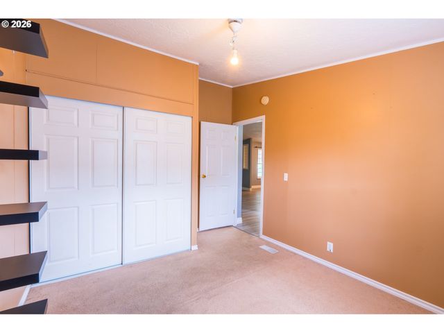 1949 Se PALMQUIST Rd 66, Gresham, OR 97080