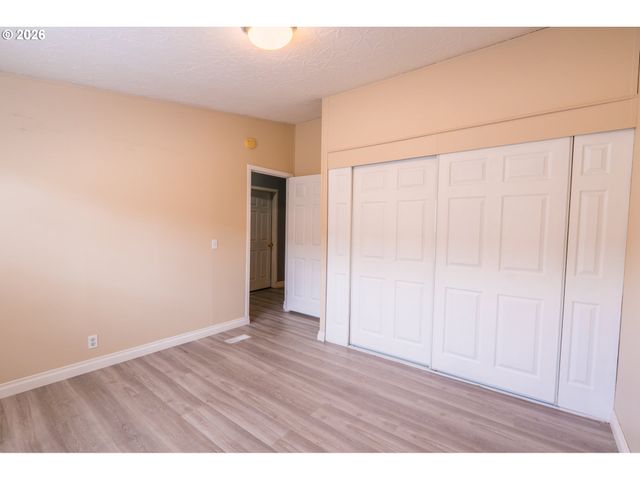 1949 Se PALMQUIST Rd 66, Gresham, OR 97080