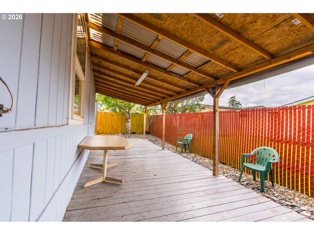 1949 Se PALMQUIST Rd 66, Gresham, OR 97080