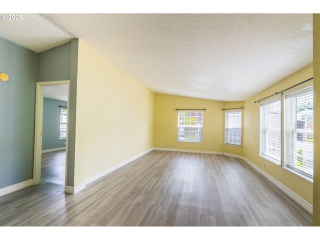 1949 Se PALMQUIST Rd 66, Gresham, OR 97080