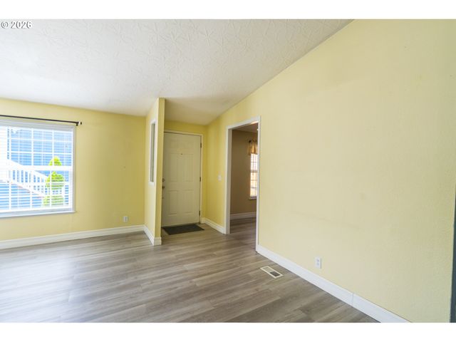 1949 Se PALMQUIST Rd 66, Gresham, OR 97080