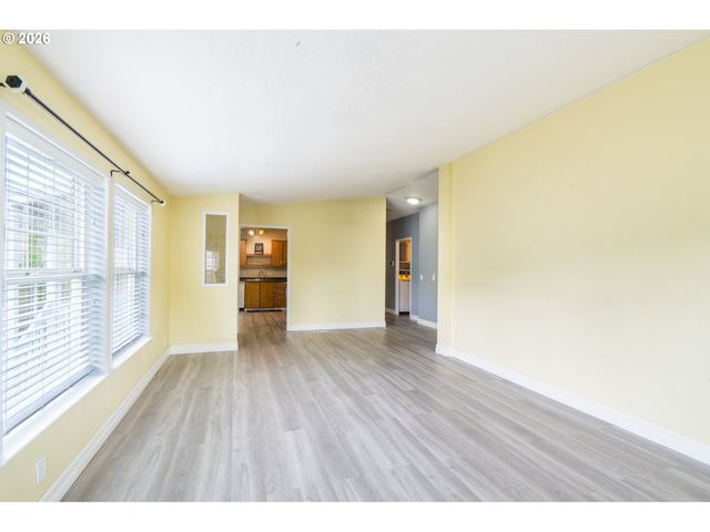 1949 Se PALMQUIST Rd 66, Gresham, OR 97080