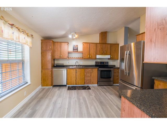 1949 Se PALMQUIST Rd 66, Gresham, OR 97080
