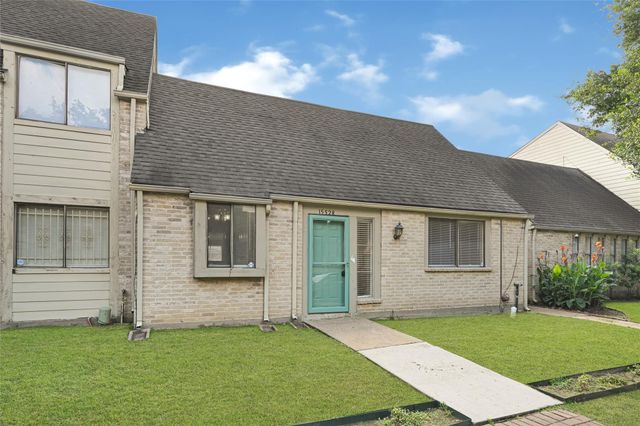 15528 Weldon Drive Drive, Houston, TX 77032