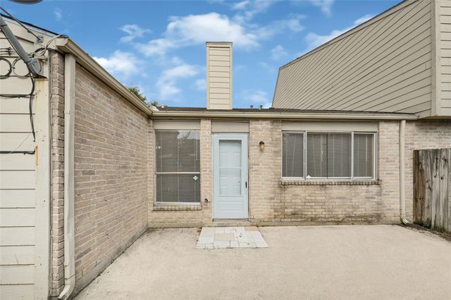 15528 Weldon Drive Drive, Houston, TX 77032