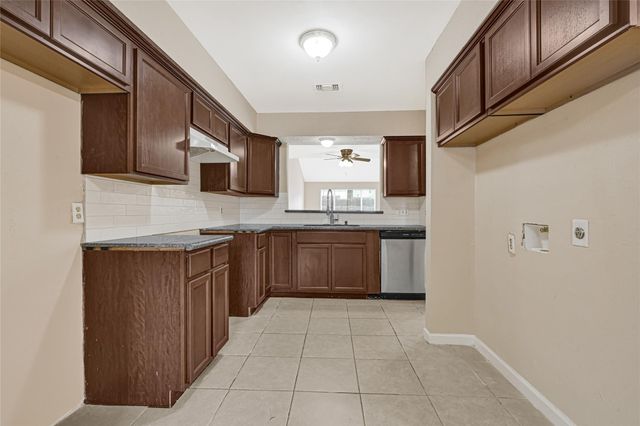 15528 Weldon Drive Drive, Houston, TX 77032